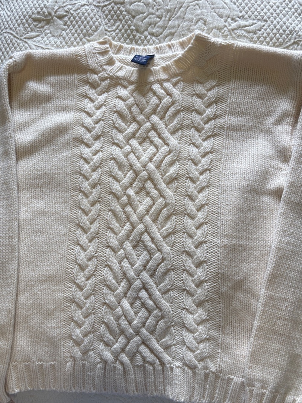 GAP Off-White Cable Knit Crewneck Sweater